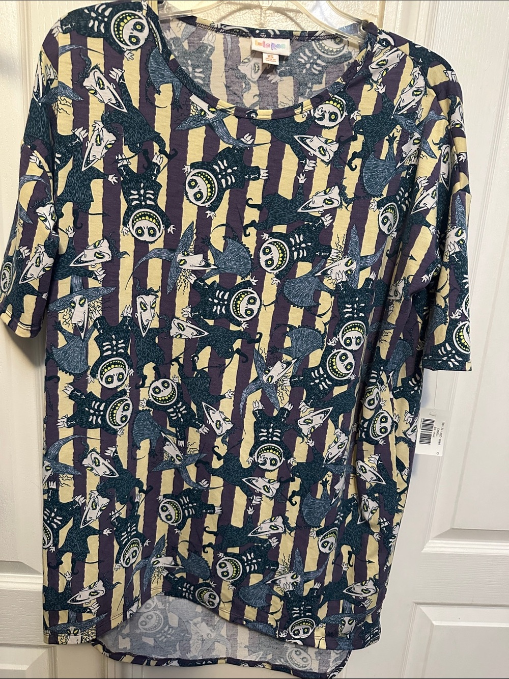 LuLaRoe Men's Short Sleeve Tee in Navy, Cream, Yellow